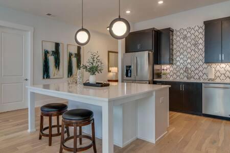 The Briar - Luxurious Condo Near Vanderbilt, Nashville Esterno foto